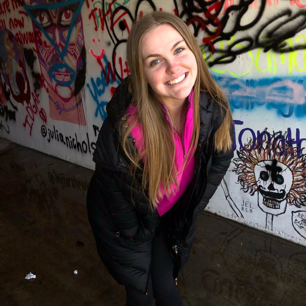 Meet your Posher, Makayla